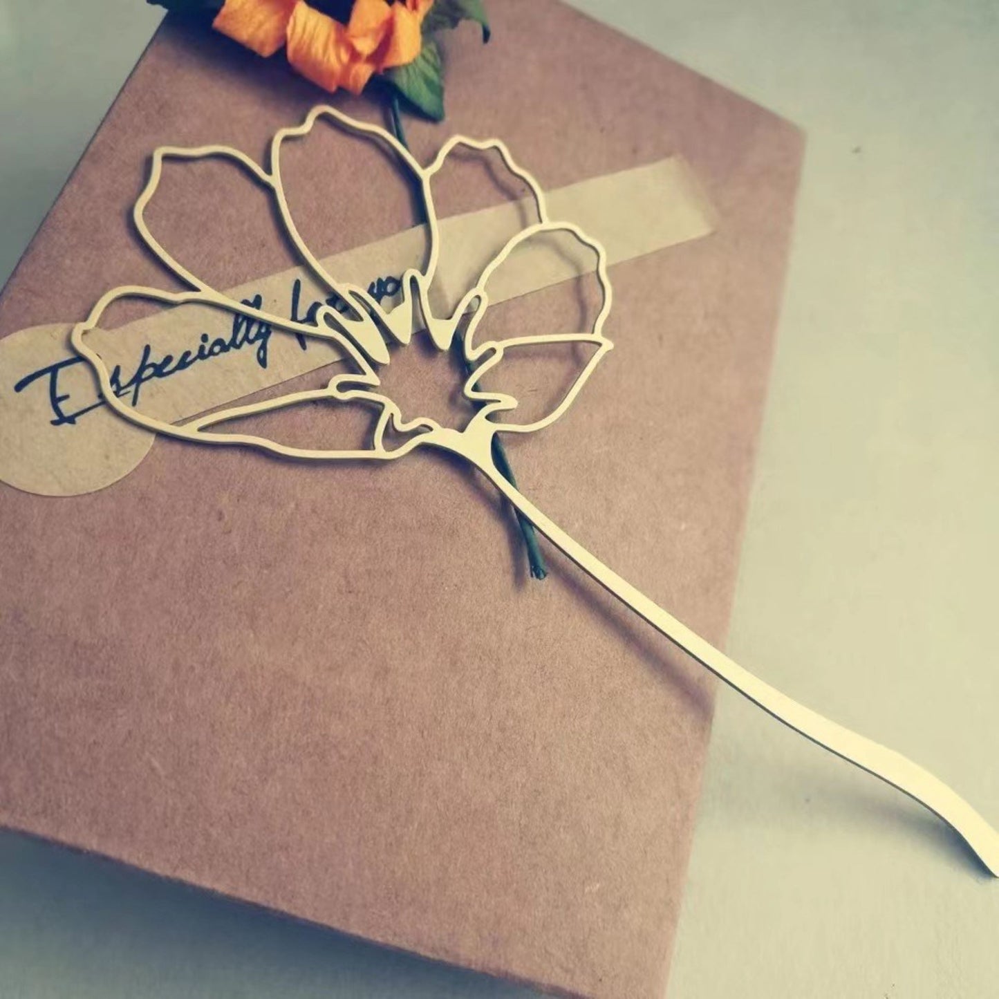 Metal Gensang Flower Gold Bookmark
