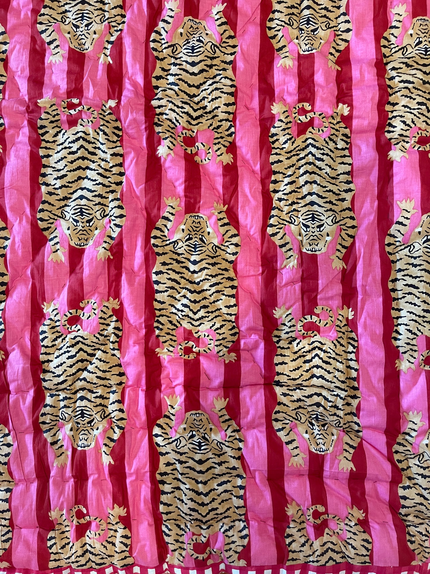 Tiny Tiger Quilt Hot Pink
