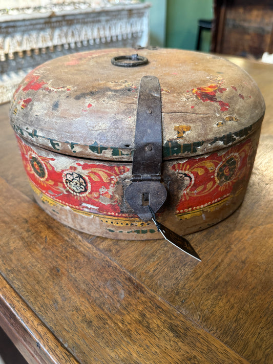 051 Vintage Painted Box
