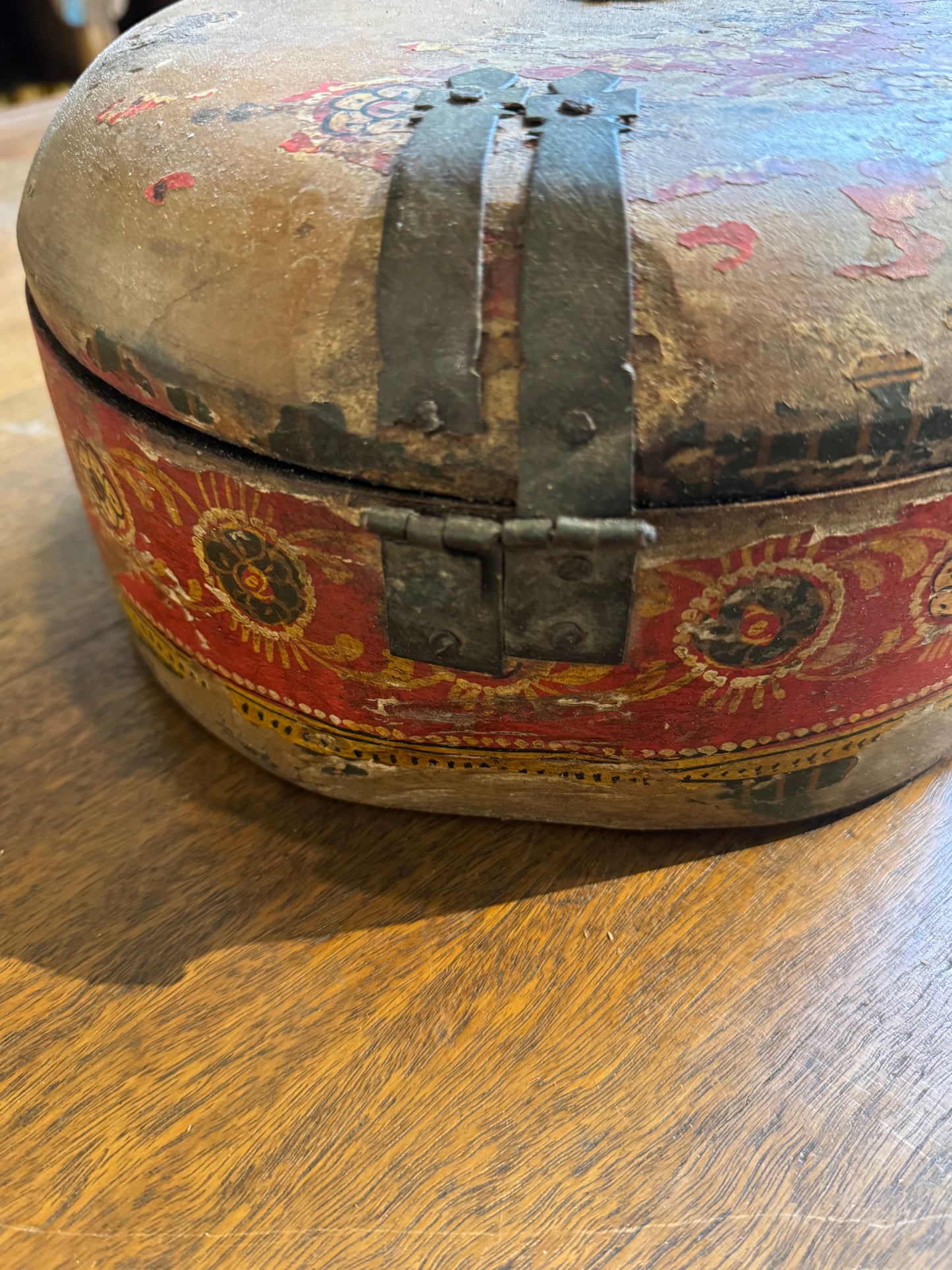 051 Vintage Painted Box