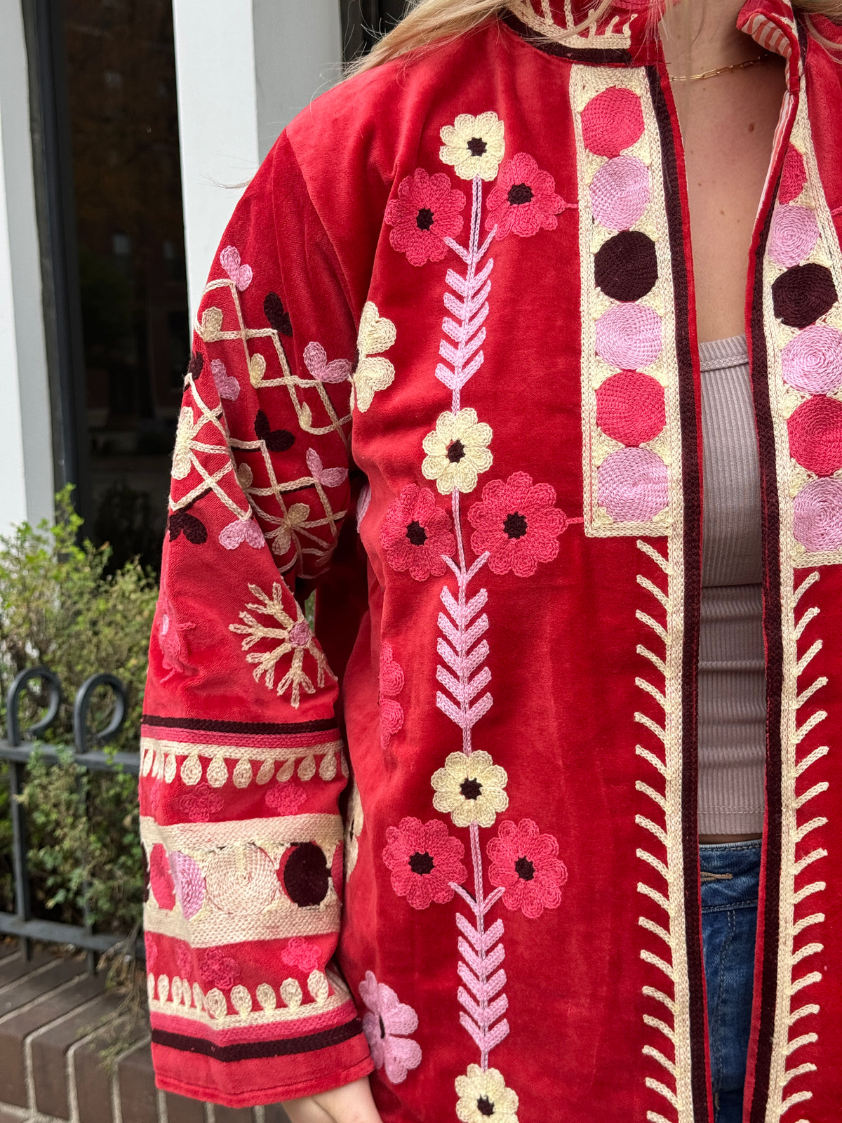 10P. Velvet Suzani Short Jacket
