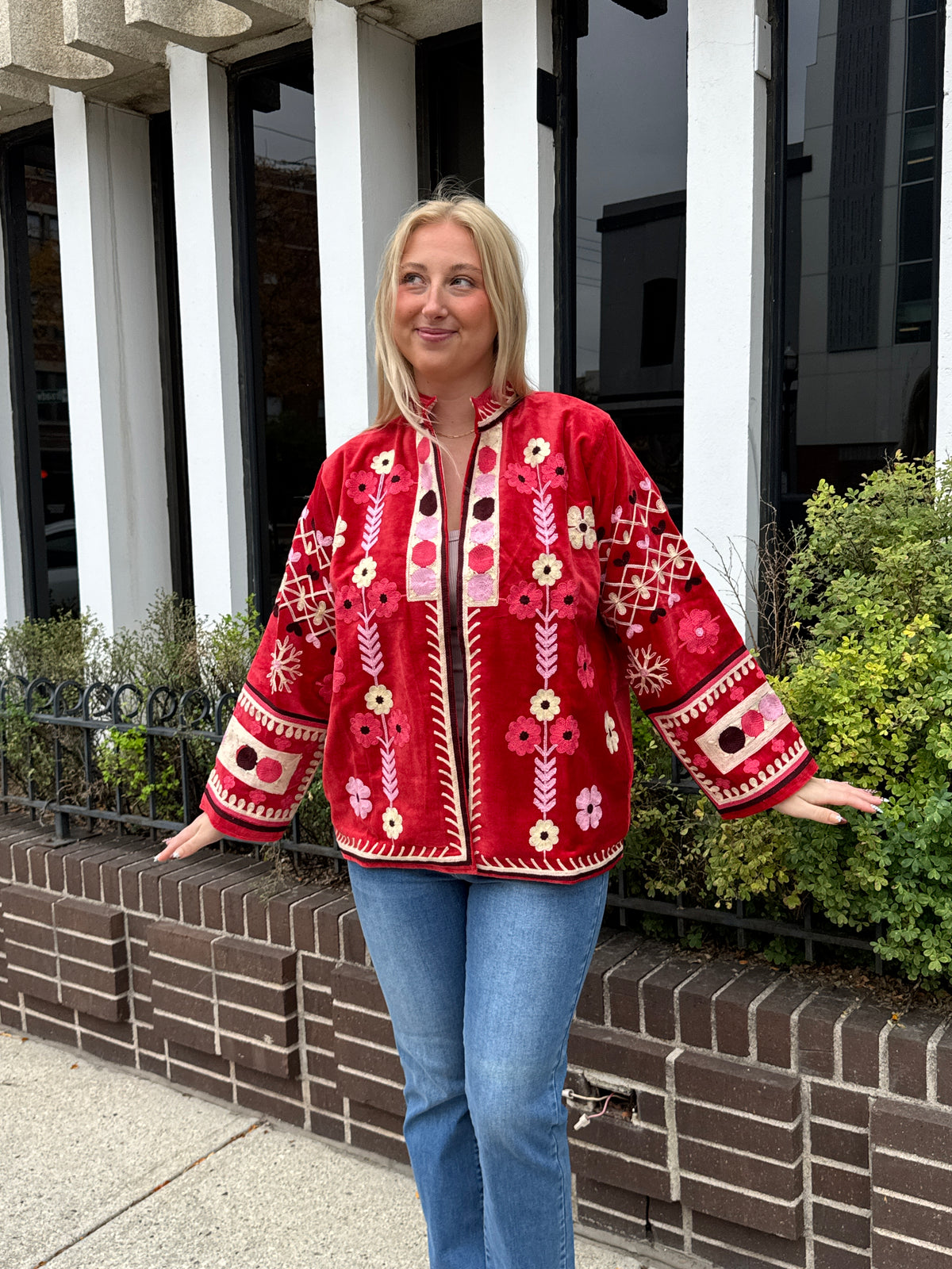10P. Velvet Suzani Short Jacket