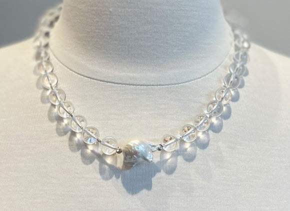 Clear Crystal & Large Pearl Necklace