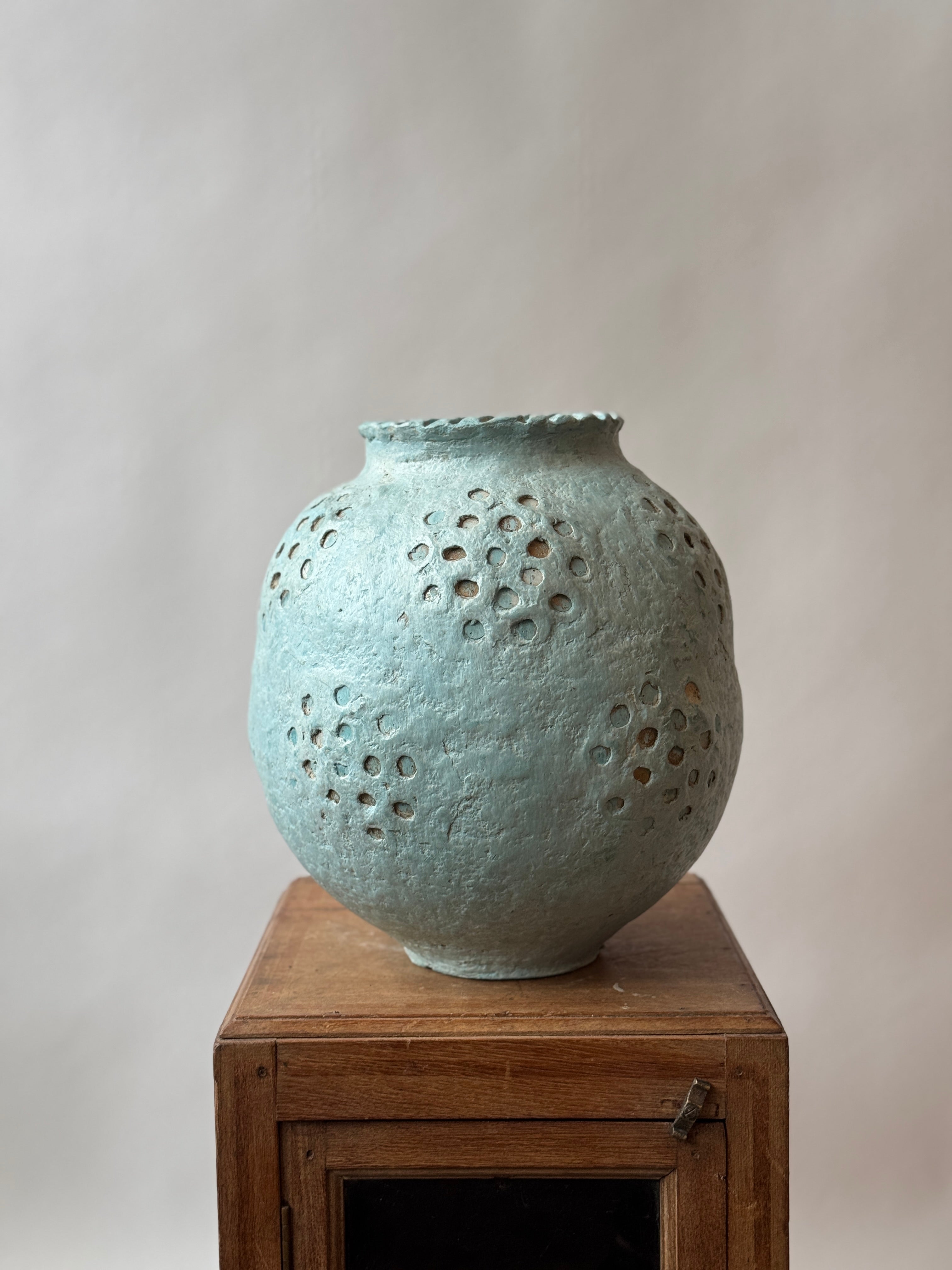 T005 Paper Mache Pot – O'Day Cache