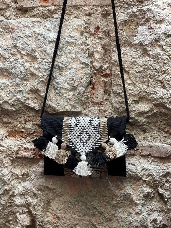 Oaxacan Black & Tan Handwoven Purse With Flap