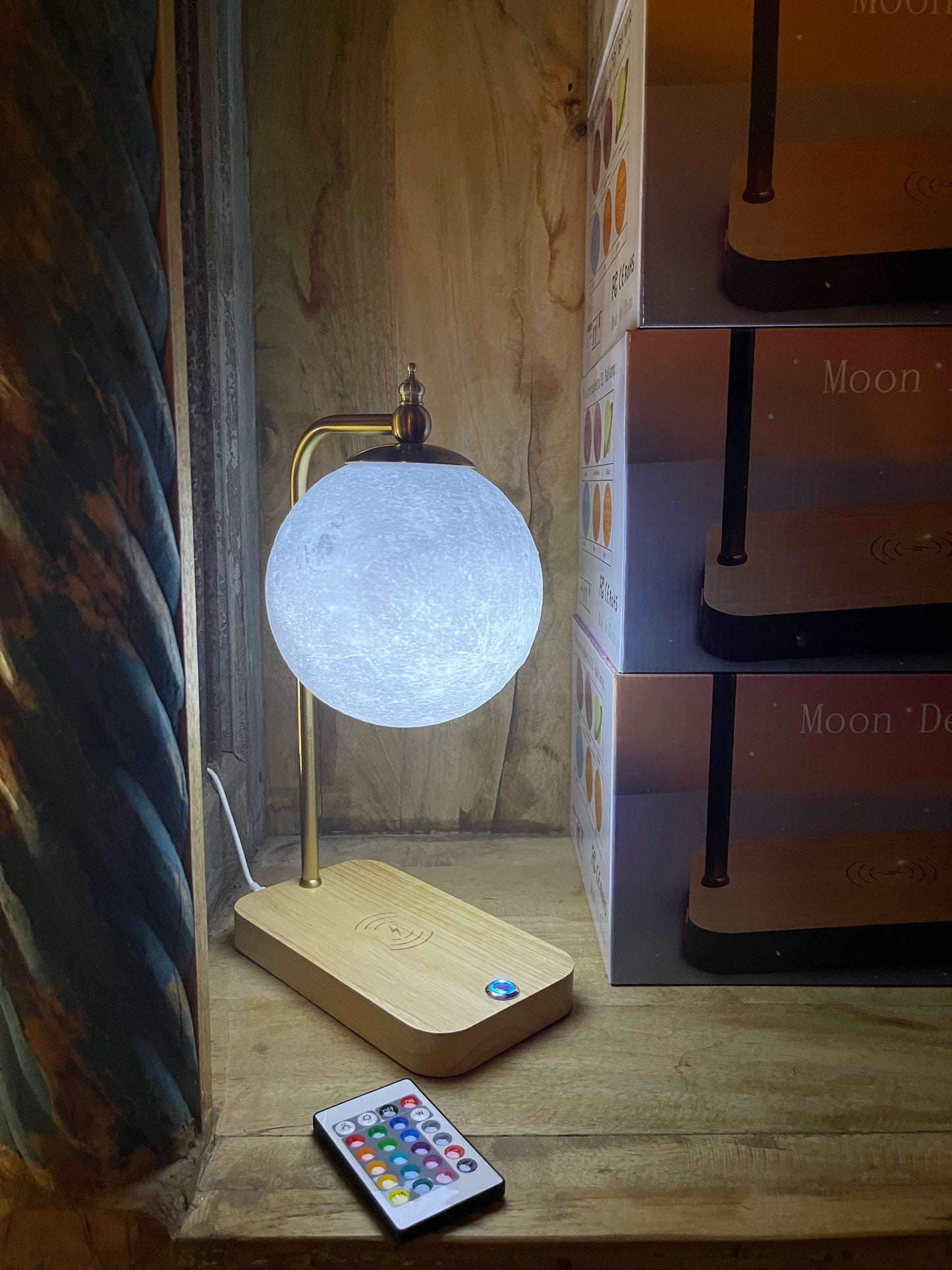 Moon Desk Lamp