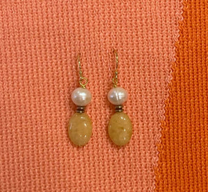 Pearl & Yellow Jade Earring
